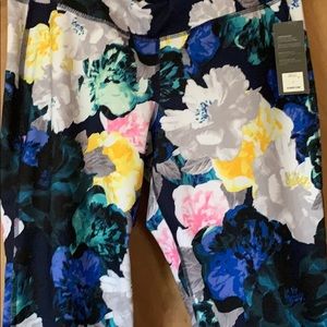 NWT Old Navy Active Go-Dry compression leggings